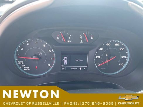 Used 2025 Chevrolet Malibu RS FWD image 17