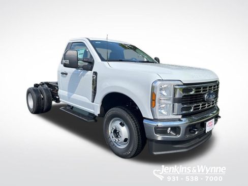 New 2026 Ford F350 XL w/ XL Chrome Package AWD/4WD image 4