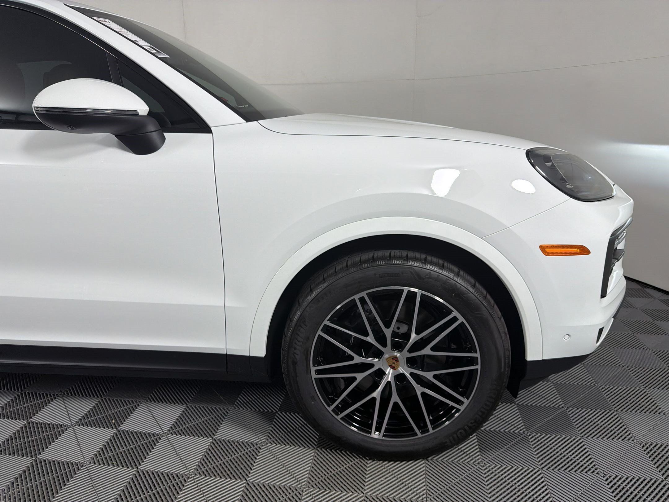Used 2026 Porsche Cayenne AWD/4WD image 13