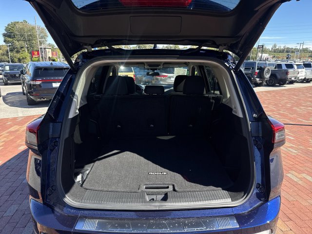 Used 2026 Nissan Rogue SV FWD image 29