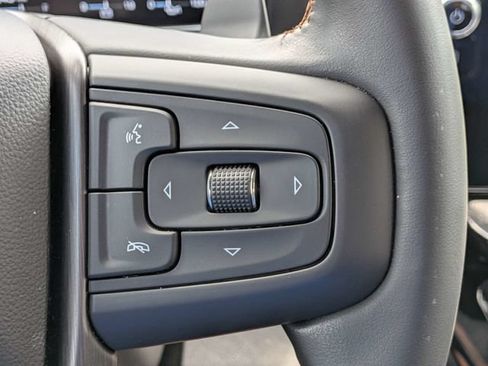 Used 2024 GMC Sierra 1500 AT4 w/ Technology Package AWD/4WD image 29