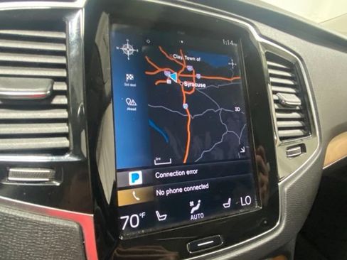 Used 2021 Volvo XC90 T6 Momentum w/ Advanced Package AWD/4WD image 16