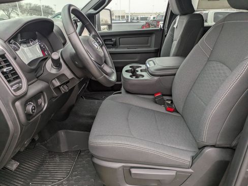 New 2026 RAM 3500 Tradesman AWD/4WD image 10