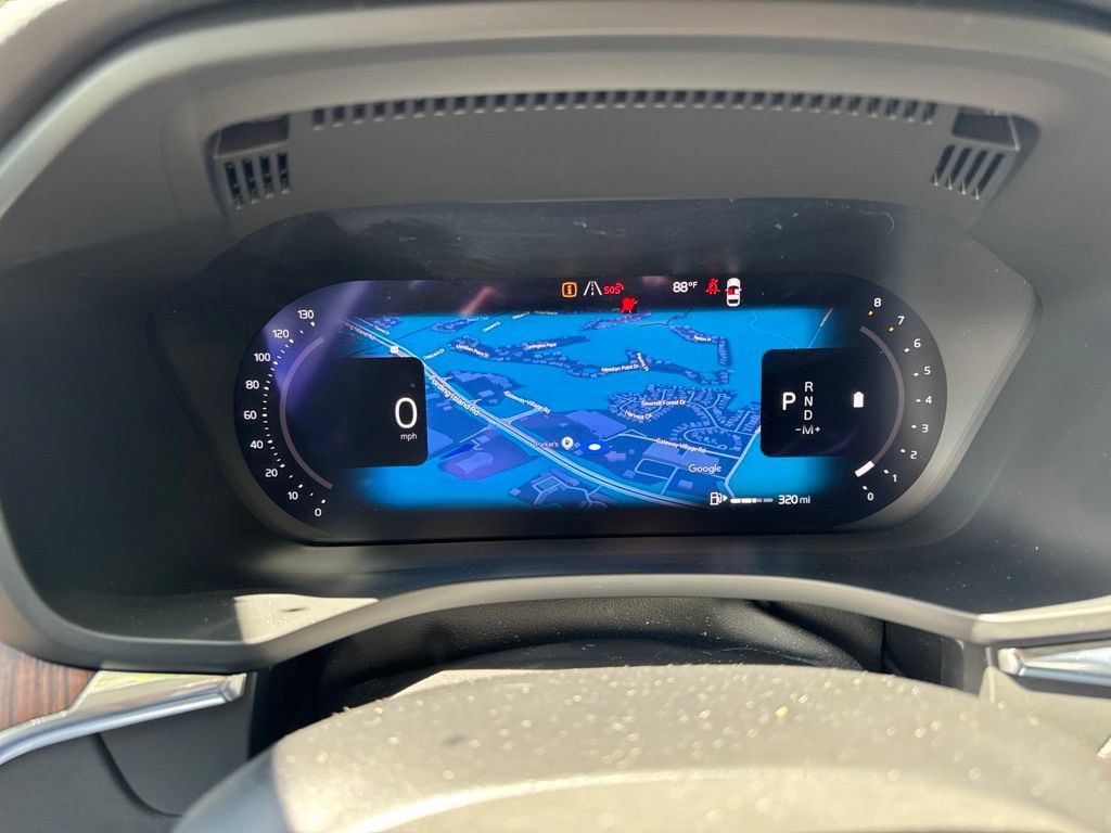 Certified 2024 Volvo XC60 B5 Plus w/ Protection Package Premier AWD/4WD image 14