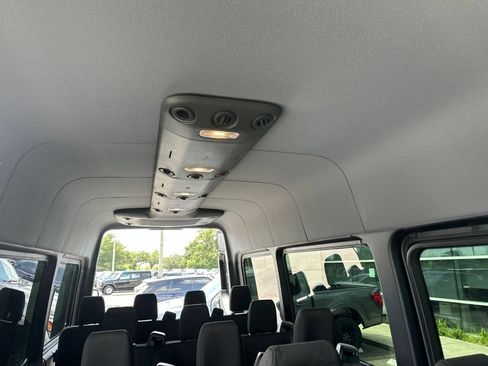 Used 2025 Mercedes-Benz Sprinter 2500 image 7