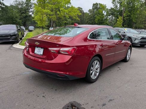 Used 2021 Chevrolet Malibu LT FWD image 4