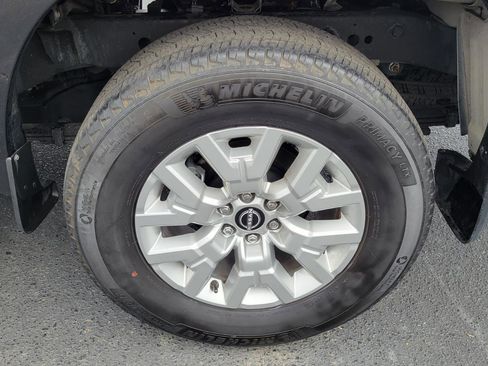 Used 2022 Nissan Frontier SV image 13