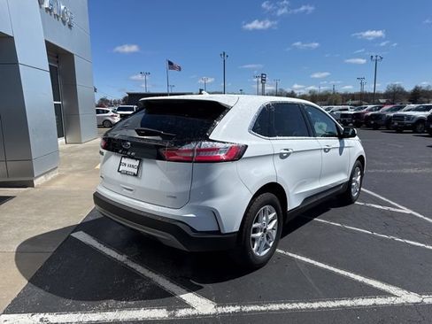 Used 2024 Ford Edge SEL w/ Convenience Package AWD/4WD image 4