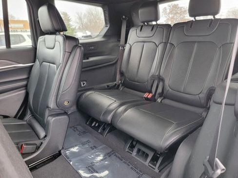 Used 2024 Jeep Grand Cherokee L Limited w/ Luxury Tech Group II image 24