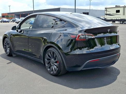 Used 2023 Tesla Model Y Performance AWD/4WD image 21