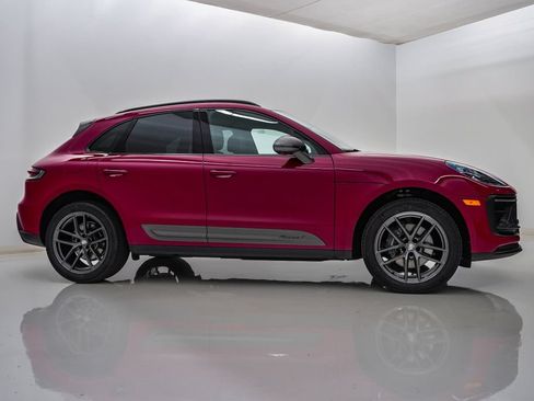 Certified 2026 Porsche Macan Turbo AWD/4WD image 9