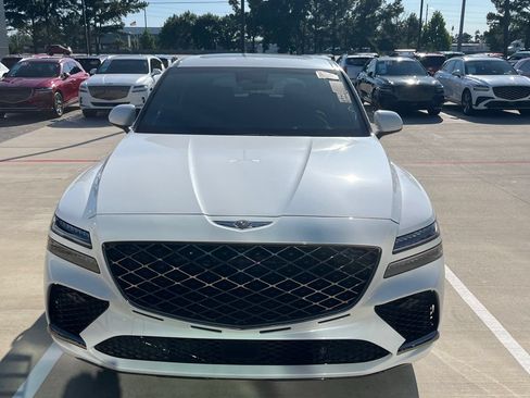 Used 2025 Genesis GV80 3.5T e-SC AWD/4WD image 3