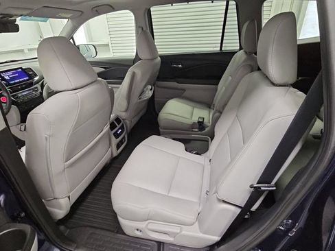 Used 2021 Honda Pilot Touring image 34
