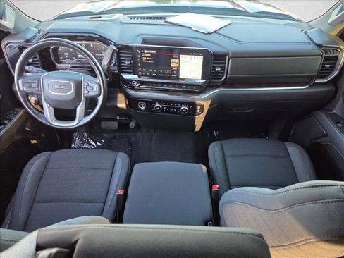 Used 2022 GMC Sierra 1500 Elevation w/ LPO, Elevation Black Package AWD/4WD image 18
