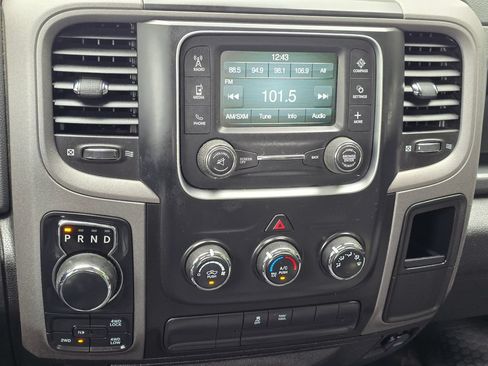 Used 2014 RAM 1500 Tradesman AWD/4WD image 27