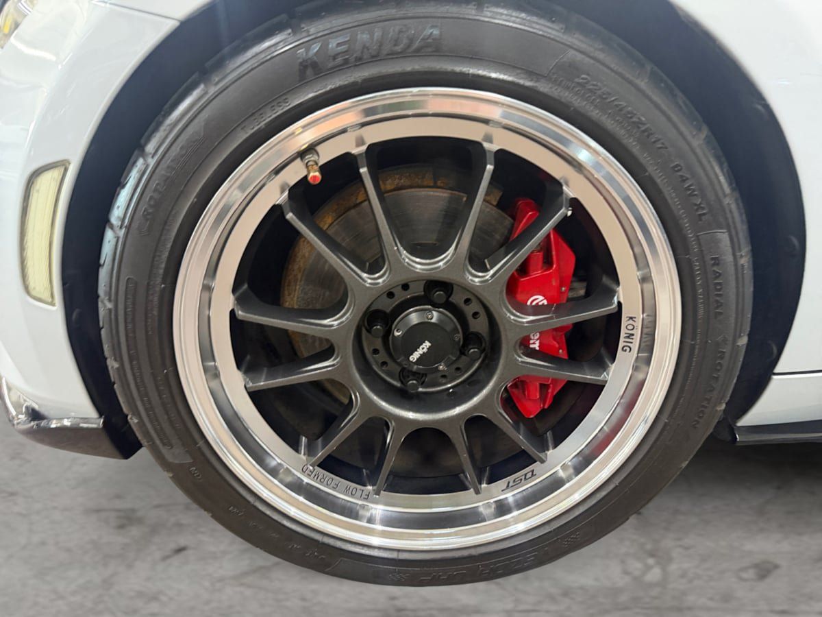 Used 2017 MAZDA MX-5 Miata Club w/ Brembo/BBS Package RWD image 9