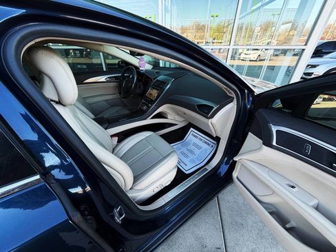 Used 2017 Lincoln MKZ Premiere image 17