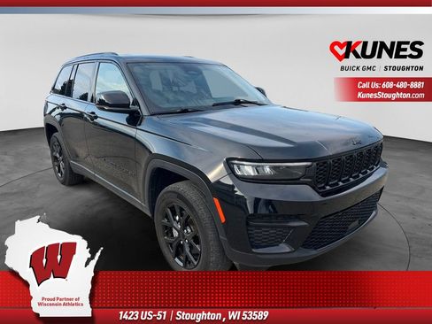 Used 2024 Jeep Grand Cherokee Altitude AWD/4WD image 1