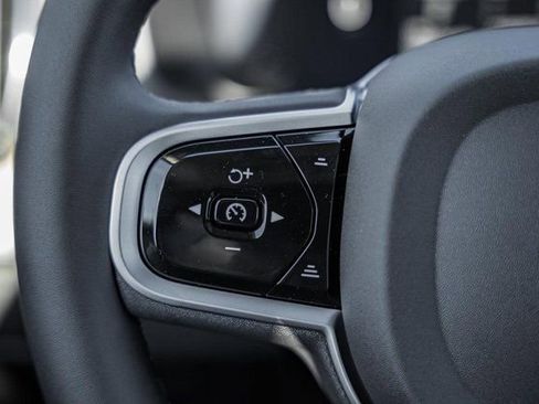 New 2026 Volvo XC90 B6 Plus w/ Protection Package Premier image 26