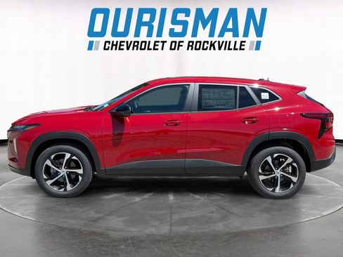 New 2026 Chevrolet Trax RS w/ Sunroof Package FWD image 3