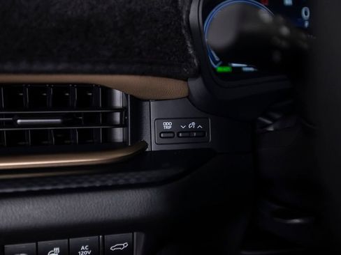 Used 2025 Toyota Grand Highlander AWD Hybrid image 42