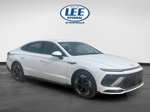 New 2026 Hyundai Sonata SEL image 1