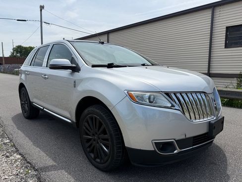 Used 2012 Lincoln MKX AWD image 1