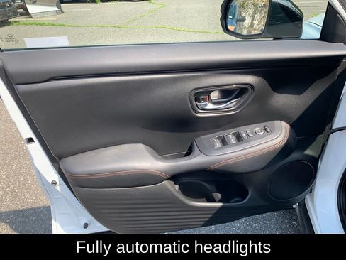 Used 2024 Honda HR-V Sport image 11