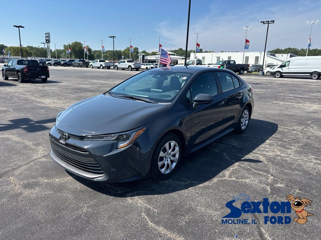 Used 2026 Toyota Corolla LE FWD image 1