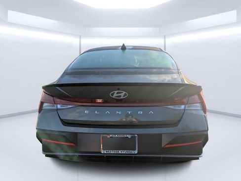 New 2026 Hyundai Elantra SEL Sport Premium FWD image 4