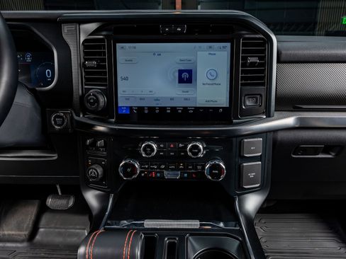 Used 2025 Ford F150 Raptor image 23