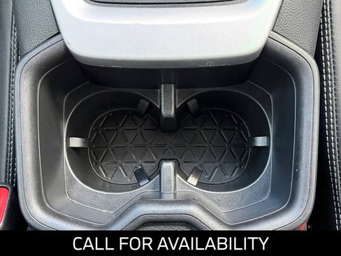 Used 2022 Toyota RAV4 XLE Premium FWD image 40