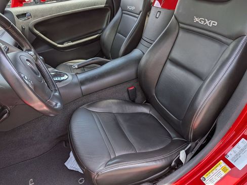Used 2008 Pontiac Solstice GXP w/ Premium Package RWD image 14