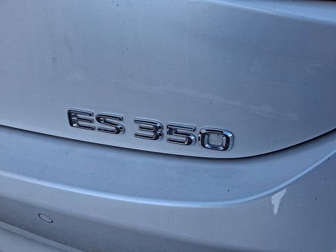 Certified 2023 Lexus ES 350 w/ Premium Package image 6