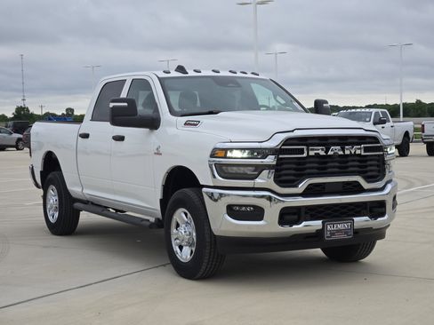 New 2026 RAM 2500 Tradesman AWD/4WD image 3