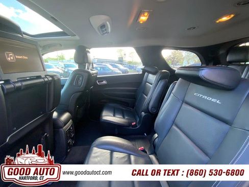 Used 2018 Dodge Durango Citadel w/ Technology Group AWD/4WD image 12