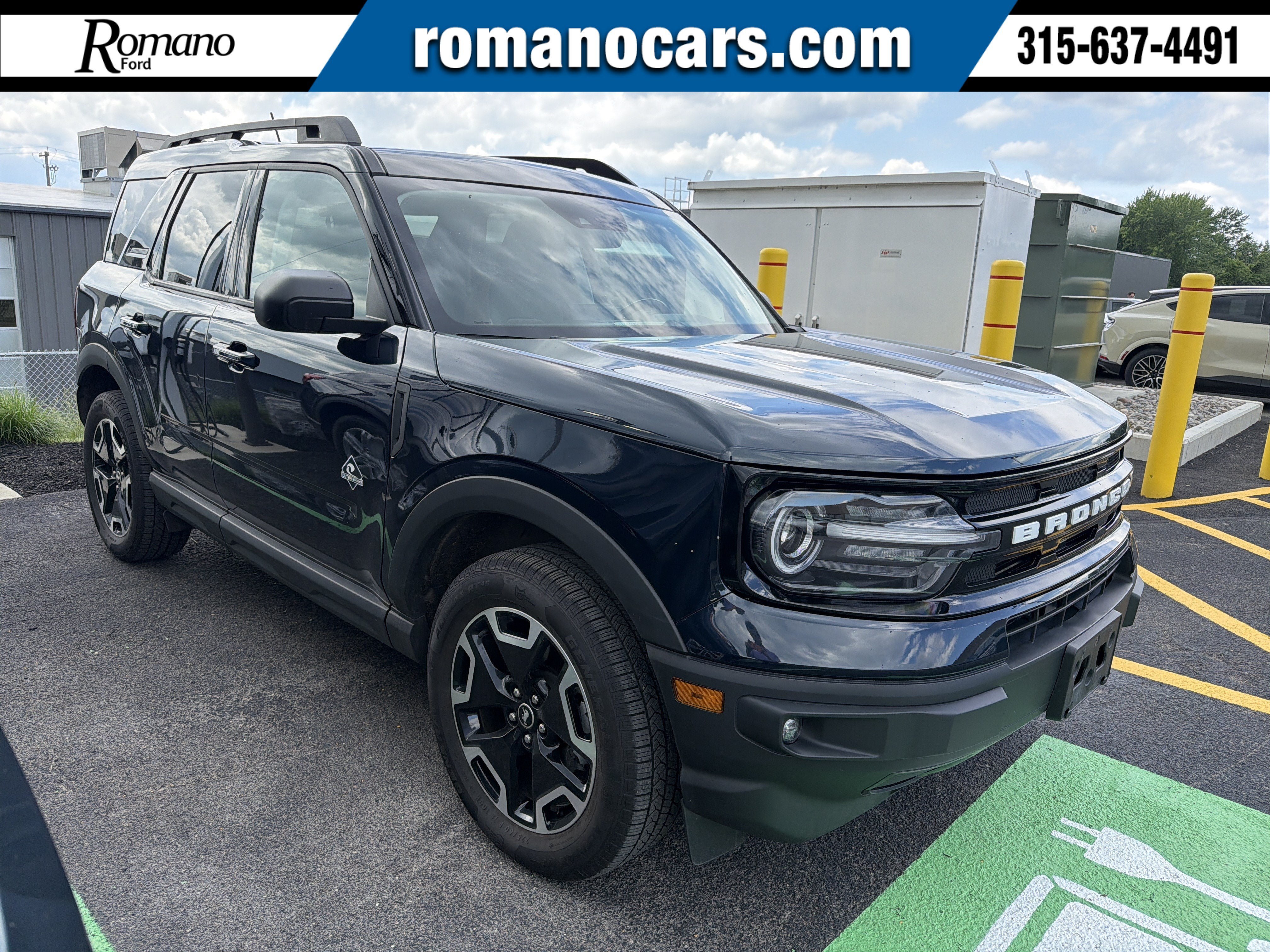 Used 2023 Ford Bronco Sport Outer Banks w/ Tech Package AWD/4WD image 1
