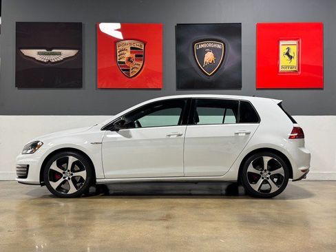 Used 2016 Volkswagen GTI SE FWD image 1