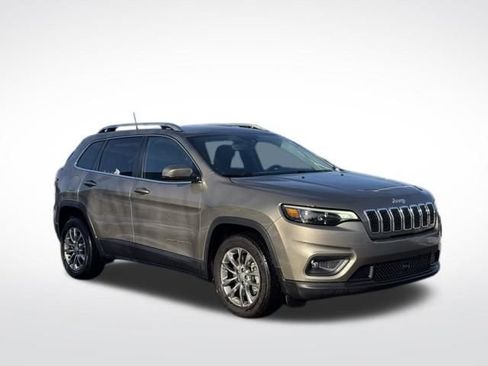 Used 2021 Jeep Cherokee Latitude Lux w/ Comfort/Convenience Group image 4