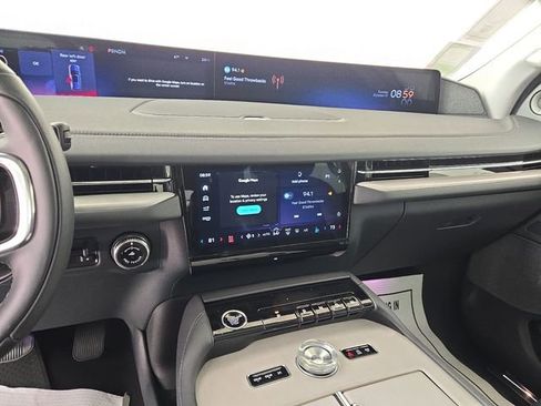 New 2025 Lincoln Navigator L Reserve AWD/4WD image 15
