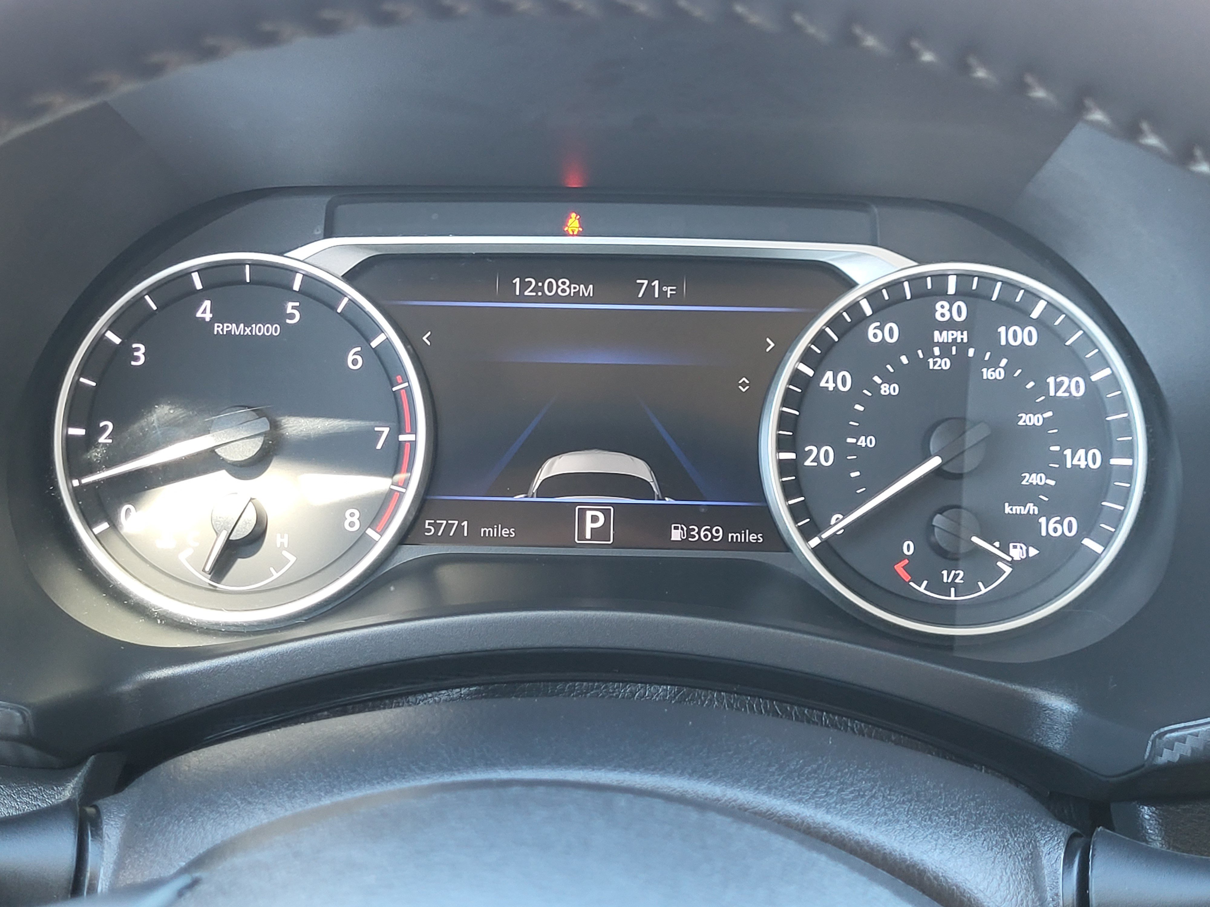 Certified 2025 Nissan Sentra SV w/ SV Premium Package FWD image 14