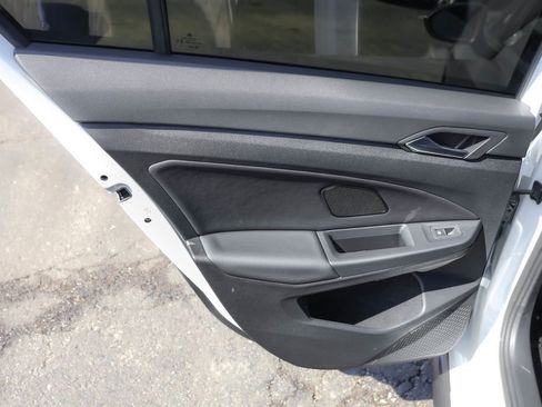 Certified 2024 Volkswagen Golf R image 22