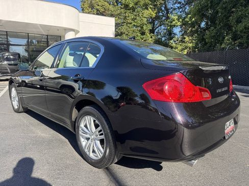 Used 2011 INFINITI G37 x Sedan AWD/4WD image 3