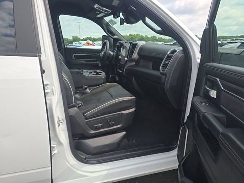 Used 2026 RAM 2500 Laramie AWD/4WD image 10