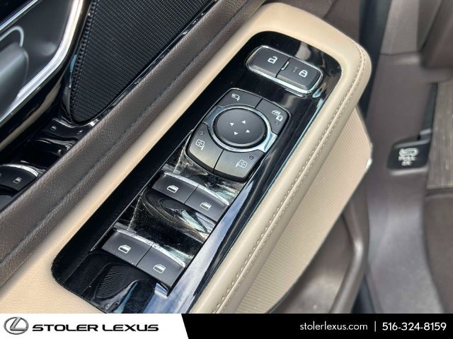 Used 2022 Lincoln Aviator AWD w/ Premium Package image 22