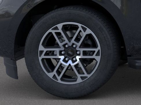 New 2025 Ford Expedition Active image 19