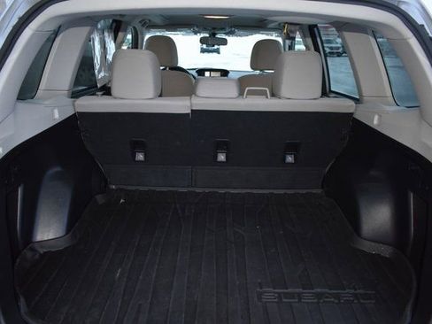 Used 2018 Subaru Forester 2.5i Premium w/ All-Weather Package image 34