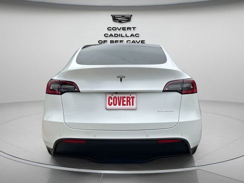 Used 2021 Tesla Model Y Long Range image 8