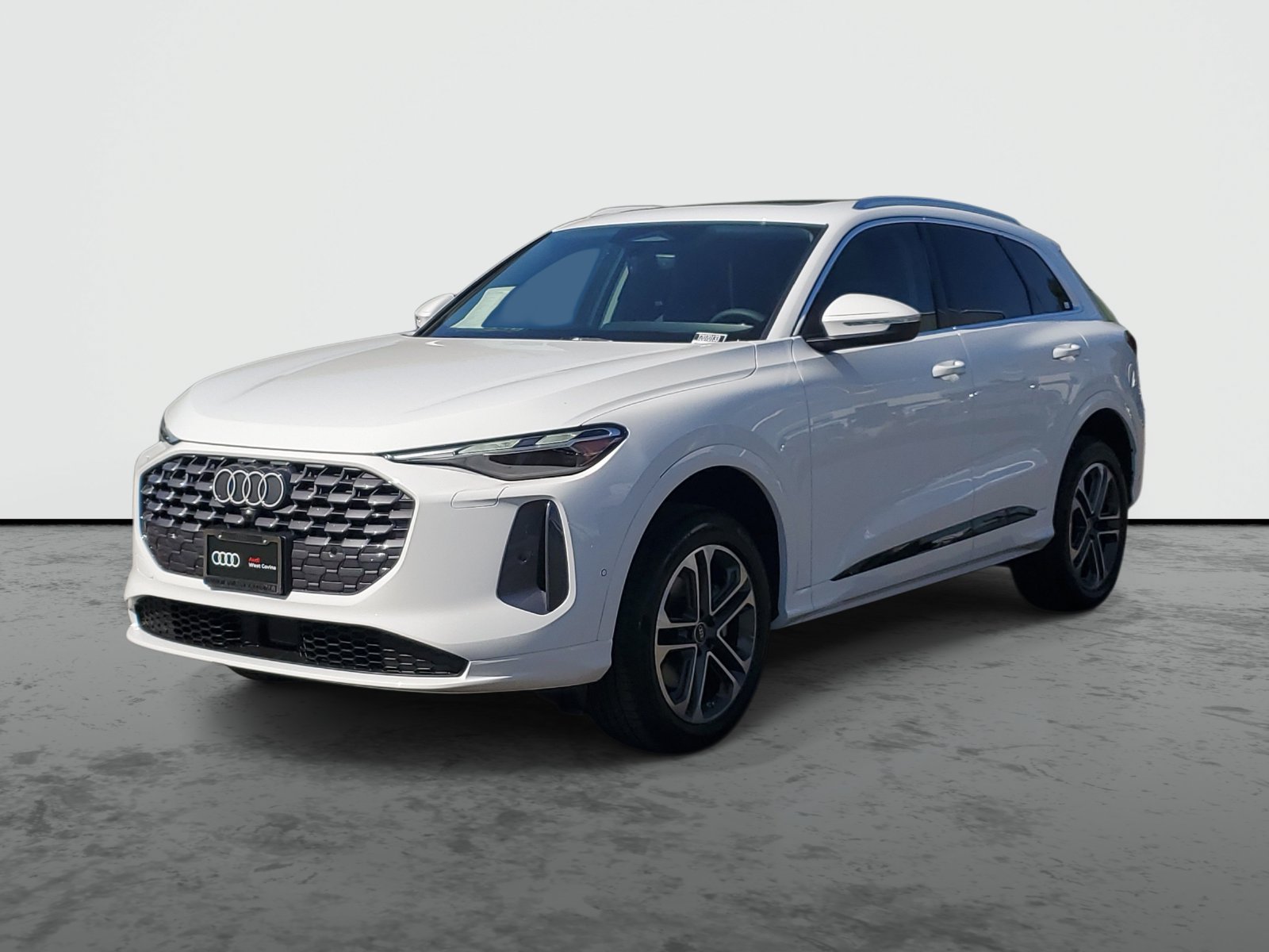 New 2026 Audi Q5 Premium AWD/4WD image 2
