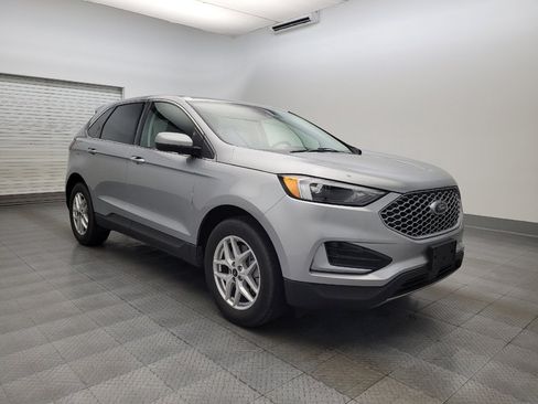 Used 2024 Ford Edge SEL image 13